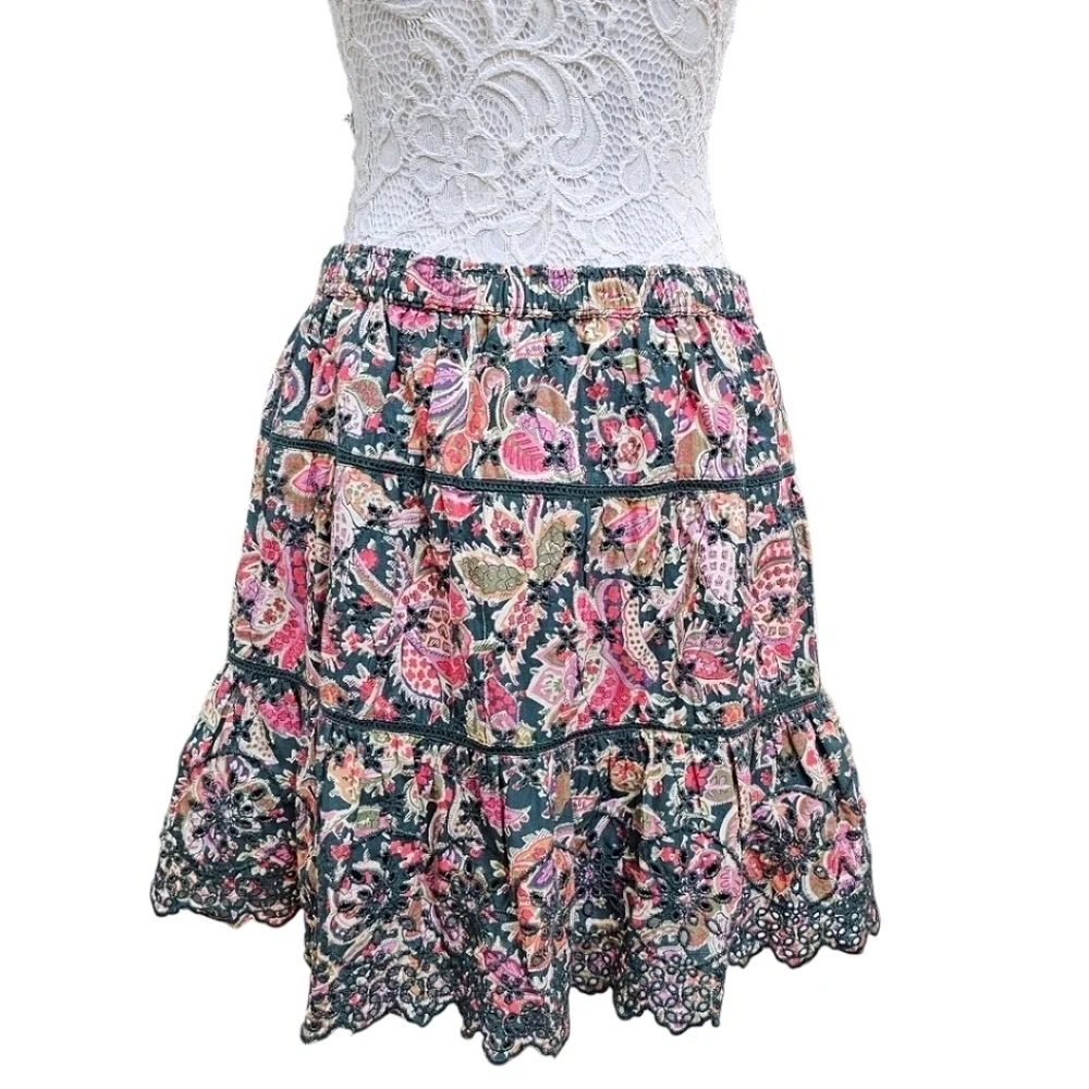 Jennifer & Grace Boho Floral Tiered Mini Skirt Size Medium Peasant Style Lace